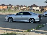 Toyota Camry 2012 года за 7 800 000 тг. в Актобе