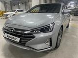 Hyundai Elantra 2019 годаfor8 700 000 тг. в Астана – фото 3