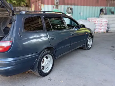 Toyota Caldina 1995 года за 1 700 000 тг. в Алматы – фото 2