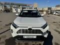 Toyota RAV4 2023 года за 21 150 000 тг. в Караганда