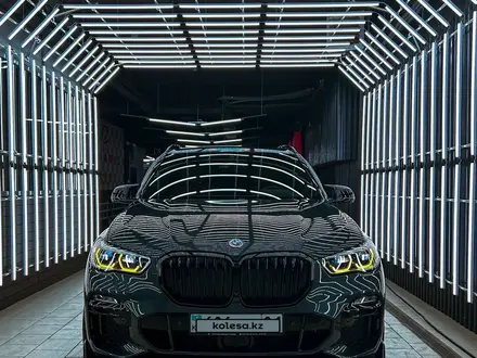 BMW X5 2020 года за 44 000 000 тг. в Астана – фото 17