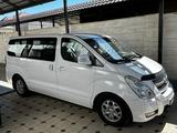 Hyundai Starex 2011 года за 7 700 000 тг. в Шымкент – фото 2