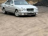 Mercedes-Benz E 230 1996 года за 1 850 000 тг. в Астана – фото 2