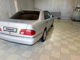 Mercedes-Benz E 230 1996 года за 1 850 000 тг. в Астана – фото 4