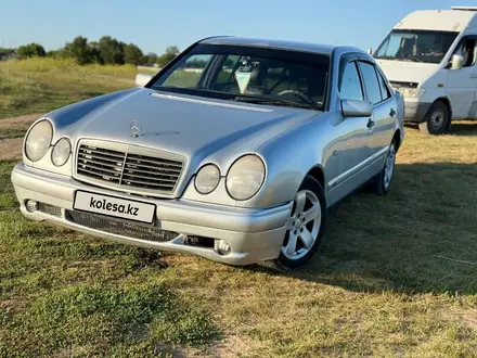 Mercedes-Benz E 230 1996 года за 1 850 000 тг. в Астана – фото 3