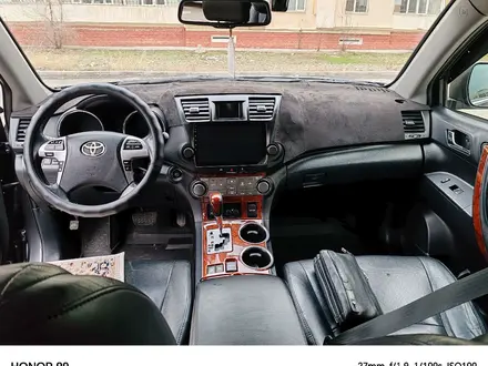 Toyota Highlander 2011 года за 12 360 635 тг. в Алматы – фото 7