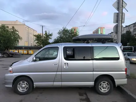 Toyota Grand Hiace 2000 года за 7 500 000 тг. в Астана – фото 5