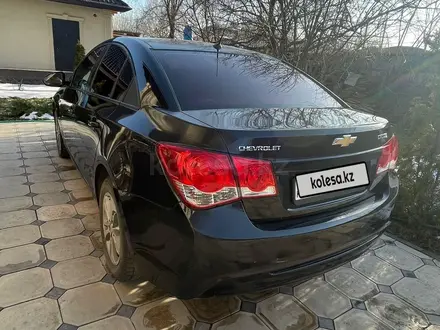 Chevrolet Cruze 2013 года за 3 700 000 тг. в Алматы – фото 3