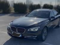 BMW 740 2012 года за 16 000 000 тг. в Алматы