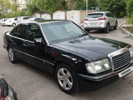 Mercedes-Benz E 280 1992 года за 1 500 000 тг. в Талдыкорган