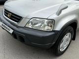 Honda CR-V 1997 года за 3 500 000 тг. в Алматы – фото 4