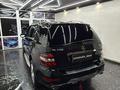 Mercedes-Benz ML 500 2008 года за 9 900 000 тг. в Алматы – фото 2