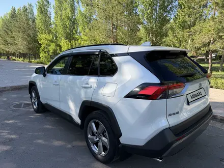 Toyota RAV4 2020 года за 15 999 999 тг. в Астана – фото 3
