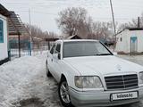 Mercedes-Benz E 220 1994 года за 1 450 000 тг. в Талдыкорган