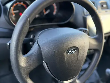 ВАЗ (Lada) Granta 2190 2023 года за 3 600 000 тг. в Атырау – фото 14