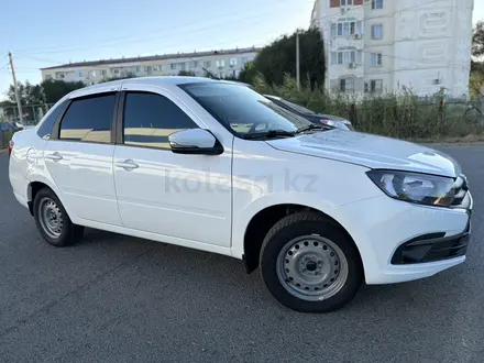 ВАЗ (Lada) Granta 2190 2023 года за 3 600 000 тг. в Атырау – фото 3