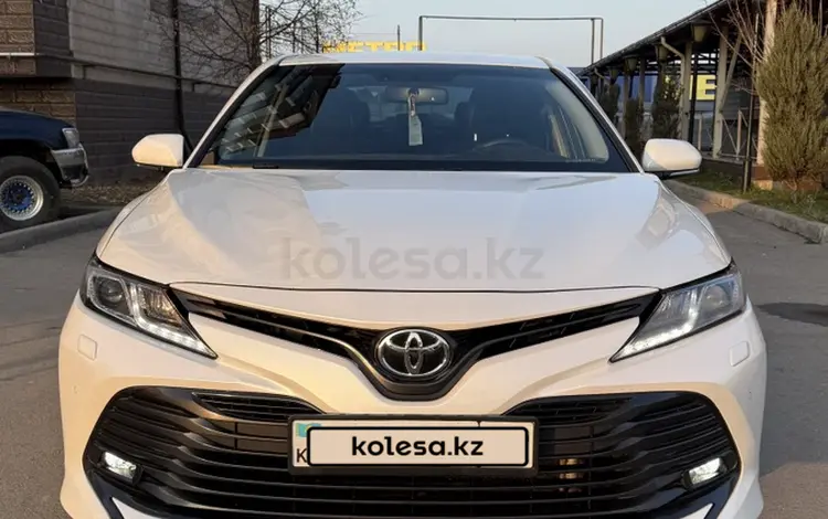 Toyota Camry 2020 годаfor13 500 000 тг. в Алматы