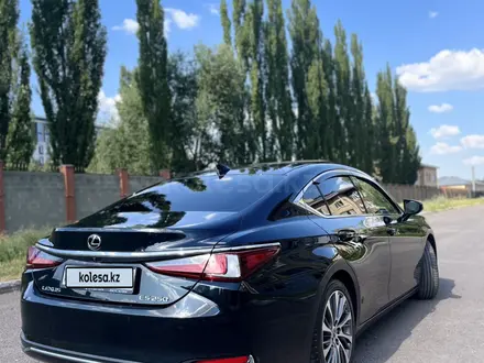 Lexus ES 250 2021 года за 20 500 000 тг. в Астана – фото 2