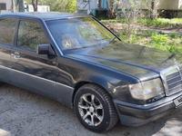 Mercedes-Benz E 220 1993 годаfor2 000 000 тг. в Усть-Каменогорск