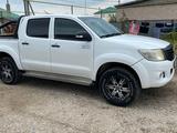 Toyota Hilux 2012 года за 10 000 000 тг. в Аркалык – фото 2