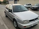 Volkswagen Golf 1996 годаүшін1 250 000 тг. в Шымкент