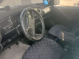 Volkswagen Golf, 1993