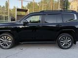 Toyota Land Cruiser 2022 года за 55 000 000 тг. в Шымкент – фото 2