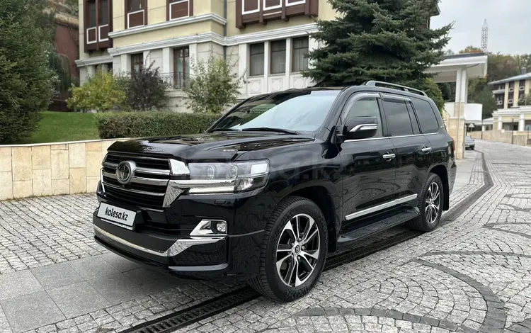 Toyota Land Cruiser 2020 годаүшін41 500 000 тг. в Алматы