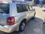 Toyota Highlander 2002 года за 5 500 000 тг. в Усть-Каменогорск – фото 2