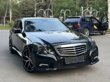 Mercedes-Benz E 200 2011 года за 7 000 000 тг. в Алматы