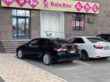 Toyota Camry 2019 года за 12 200 000 тг. в Атырау – фото 4