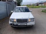 Mercedes-Benz C 200 1995 года за 1 200 000 тг. в Алматы