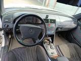 Mercedes-Benz C 200 1995 года за 1 200 000 тг. в Алматы – фото 2