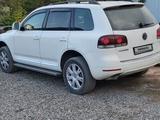 Volkswagen Touareg 2007 года за 9 200 000 тг. в Костанай – фото 3