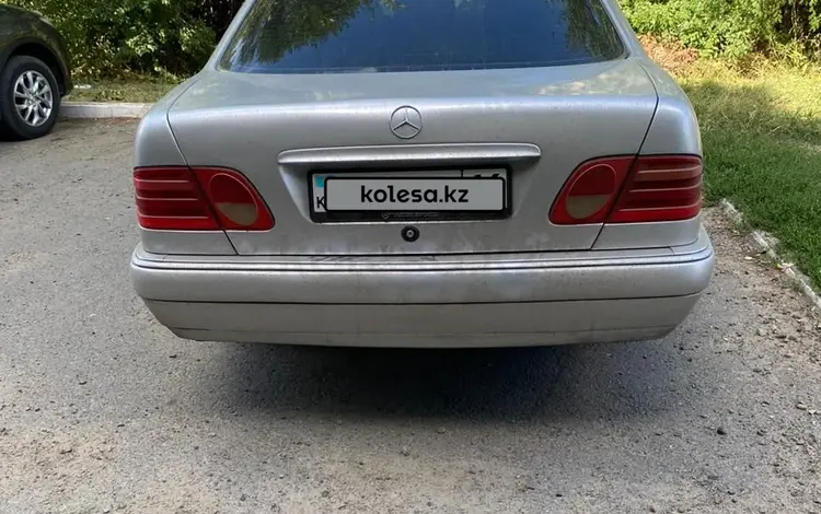 Mercedes-Benz E 230 1995 годаүшін2 300 000 тг. в Усть-Каменогорск