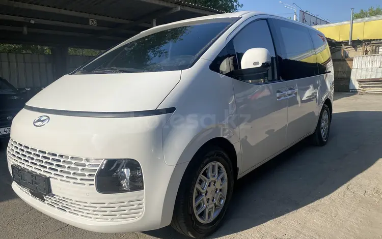 Hyundai Staria 2022 года за 22 000 000 тг. в Алматы