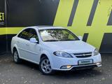 Chevrolet Lacetti 2023 года за 5 300 000 тг. в Семей – фото 3