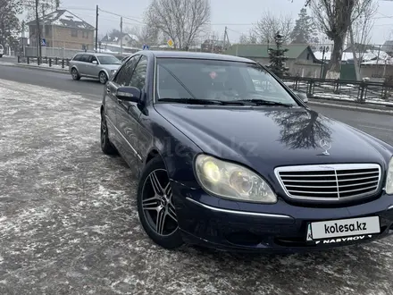 Mercedes-Benz S 320 2000 года за 3 600 000 тг. в Жаркент – фото 20