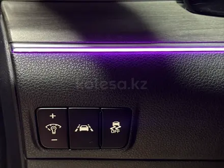 Kia K5 2022 года за 12 700 000 тг. в Алматы – фото 32
