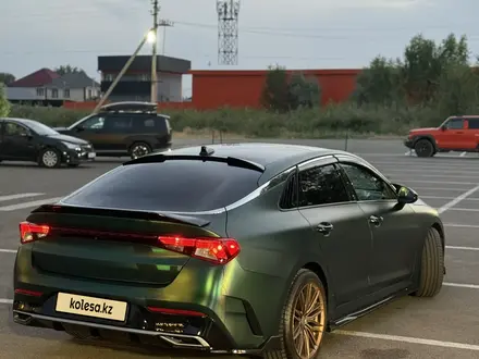 Kia K5 2022 года за 12 700 000 тг. в Алматы – фото 17