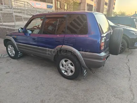 Toyota RAV4 1999 года за 3 850 000 тг. в Астана