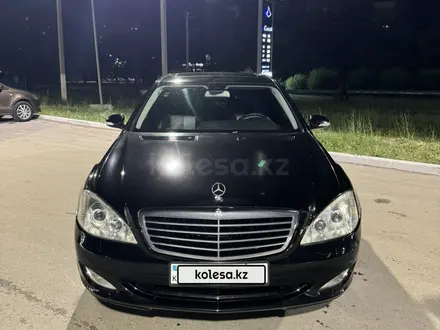 Mercedes-Benz S 350 2006 года за 7 150 000 тг. в Караганда – фото 2