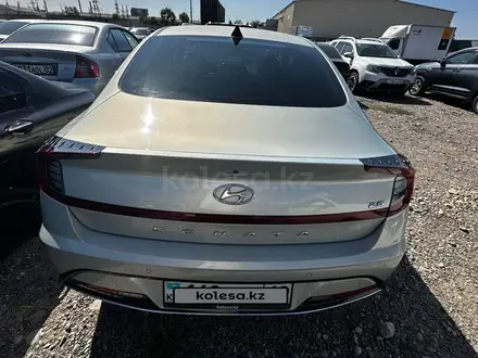 Hyundai Sonata 2020 года за 13 270 000 тг. в Алматы – фото 2