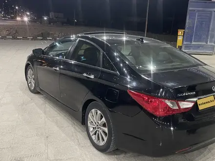 Hyundai Sonata 2014 года за 6 500 000 тг. в Жанаозен – фото 4