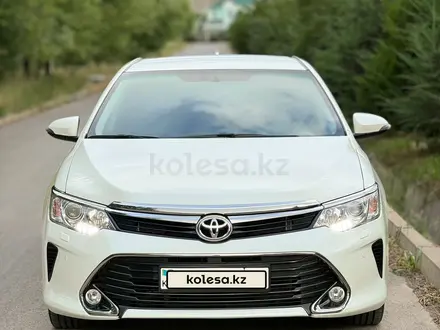 Toyota Camry 2016 года за 12 600 000 тг. в Шымкент