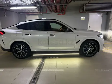 BMW X6 2022 года за 44 000 000 тг. в Алматы – фото 5