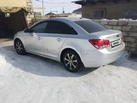 Chevrolet Cruze 2013 года за 3 700 000 тг. в Актобе – фото 2