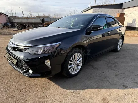 Toyota Camry 2015 года за 11 500 000 тг. в Астана – фото 4