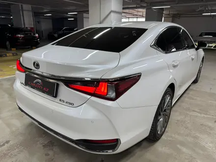 Lexus ES 250 2022 года за 25 900 000 тг. в Астана – фото 11