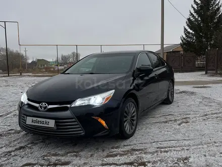 Toyota Camry 2016 года за 10 000 000 тг. в Уральск – фото 4